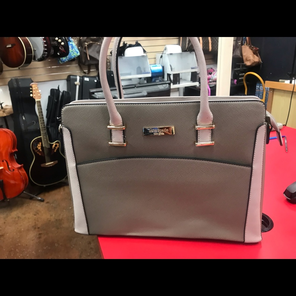 Kate spade BN handbag See pictures for details.